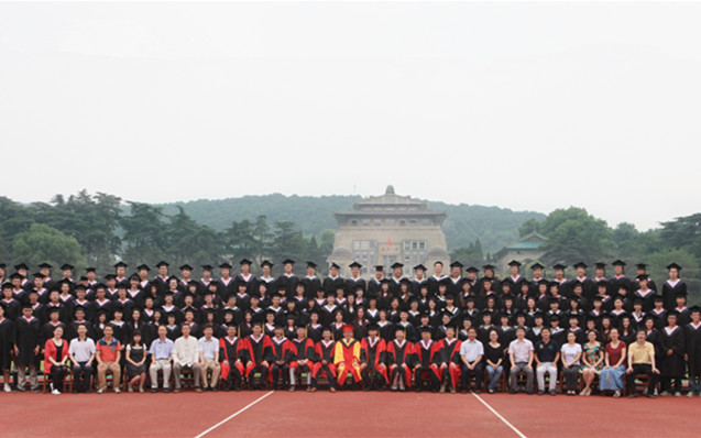 热博rb88体育官网2014届毕业生合影_副本6.jpg